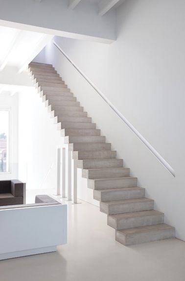 s Stairs Designs, Staircase Outdoor, Concrete Staircase, Escalier Design, Interior Staircase, Beton Design, Concrete Stairs, Stairs Architecture, Designer Living