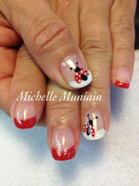 Lady bug Ladybug Nail Art, Rockabilly Nails, Shellac Nails Fall, Ladybug Nails, Shellac Nail Art, Nails Shellac, Quick Nail Art, Mickey Nails, Gel Powder