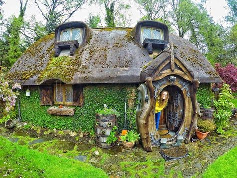 Casa Hobbit, Guiyang, Fairytale House, Bird House Kits, Magical Home, Whimsical Home, Sherlock John, Changsha, Hobbit House