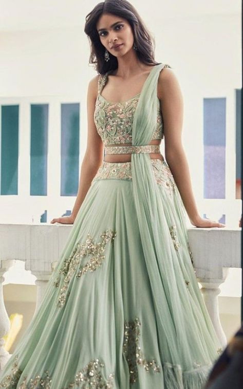 Baju Kahwin, Indian Lehenga Choli, Indian Outfits Lehenga, Wedding Lehenga Designs, Traditional Indian Outfits, Indian Bridal Dress, Indian Gowns Dresses, Indian Lehenga, Party Wear Lehenga