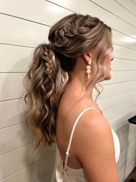 Braided Pony Bridesmaid, Homecoming Updos Ponytail, Cute Homecoming Hairstyles Ponytail, Bridesmaid Up Hairstyles, Up Hoco Hairstyles, Braided Ponytail Bridesmaid Hair, Wedding Bridesmaid Hair Ponytail, Bridesmaid Ponytail With Braid, Homecoming Hair Updos Ponytail