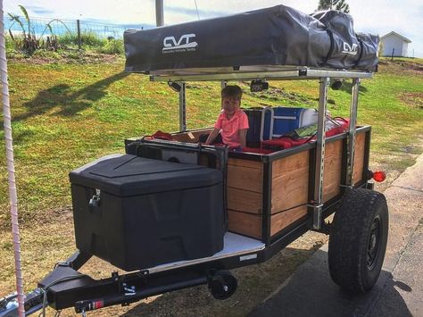 Outstanding 19 Small Camper Trailers You Can Pull with Almost Any Car https://camperlife.co/2019/08/28/19-small-camper-trailers-you-can-pull-with-almost-any-car/ In Australia, camper trailers are typical alongside the conventional caravan. The Western-themed trailer was full of character. The American Dream Tra... Jeep Camping Trailer, Camping Gear Trailer, Small Camper Trailers, Camping Trailer Diy, Jeep Trailer, Camp Trailers, Kayak Trailer, Expedition Trailer, Small Travel Trailers