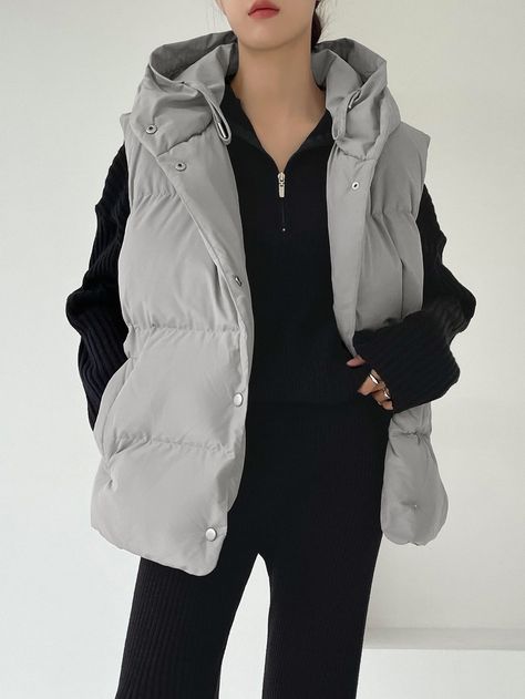 Puffer Vest Outfit, Vest Puffer, Plain Vest, Grey Puffer, Women Outerwear, Grey Vest, Hooded Vest, Vest Outfits, Winter Coats