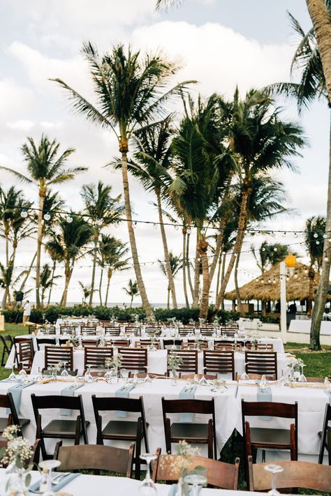 Outdoor Beach Wedding Reception, Florida Wedding Venues Beach, Outdoor Beach Wedding, Palm Beach Photography, Beach Wedding Venues, Miami Wedding Venues, Romantic Beach Wedding, Beach Wedding Colors, Beach Wedding Reception