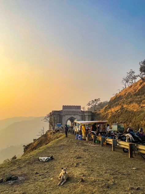 jaam gate indore, aesthetic evening , hill station , aesthetic sunset,photography , fort , monuments, dog , places to visit in indore, Indore Snap, Indore City, Creative Instagram Photo Ideas, Indore, Photo Ideas, Gate, Vision Board, Pom Pom, Instagram Photo