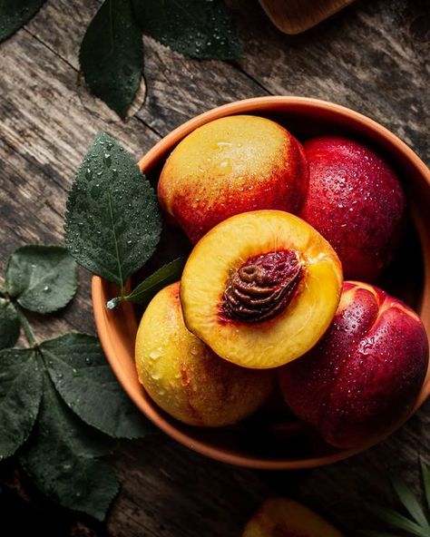 Food Photography Composition, Flower Cafe, An Old Soul, Still Life Drawing, Food Goals, Slow Food, Summer Beauty, Sweet Orange, Citrus Fruit