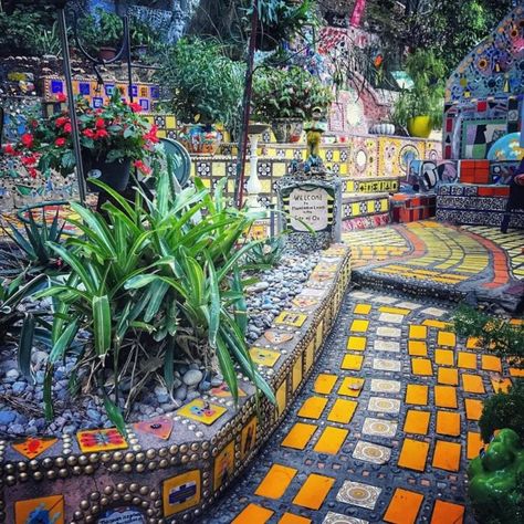 Safety Harbor Florida, Quick Meditation, Pocket Park, Meditation Garden, Los Angeles Travel, California Garden, Hidden Garden, Local Pride, Better Homes And Garden