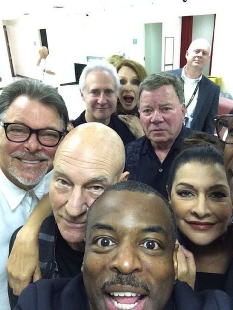 The Greatest Star Trek Selfie Ever Star Trek: Voyager, Alien Nation, Brent Spiner, Paddy Kelly, Star Trek Tng, Star Trek Characters, Star Trek Star Wars, Live Long And Prosper, Deep Space Nine