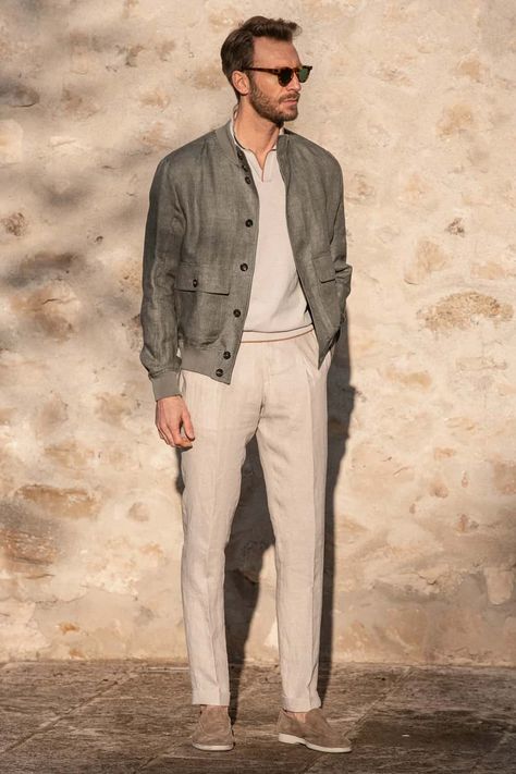 Linen Outfit Men, Linen Jacket Men, Pini Parma, Unstructured Jacket, Beige Suits, Mens Spring Fashion, Shirt Model, Safari Jacket, Men’s Suits