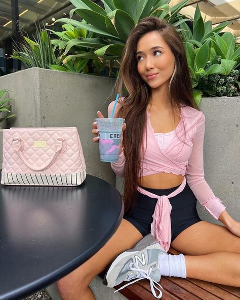 jadyn hailey 🪷 on Instagram: "a Busy, Yet Pretty morning 💫🎀💭🪷🧘🏼‍♀️✨" Jadyn Hailey, Workout Aesthetic, Cute Fit, Photoshoot Poses, Girly Girl, Pink Aesthetic, Pilates, White Shorts, Girly Things