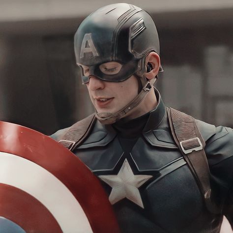 Captain America Pfp, Captain America Icon, Steven Grant Rogers, Captain America Wallpaper, Character Icons, Glazed Donut, Steve Rogers Captain America, Chris Evans Captain America, Marvel Captain America