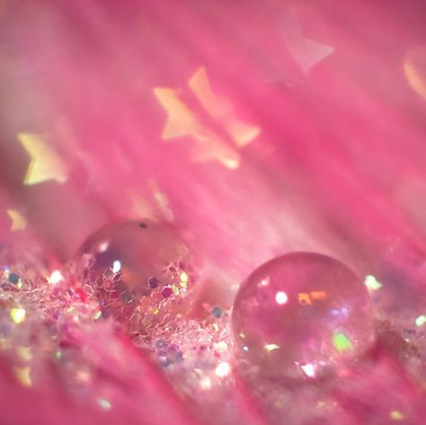 Ball-glitter-pink-sparkle- Colorful Images, I Believe In Pink, My Funny Valentine, Pink Sparkle, Rosa Pink, Tickled Pink, Everything Pink, Pink Love, Color Rosa