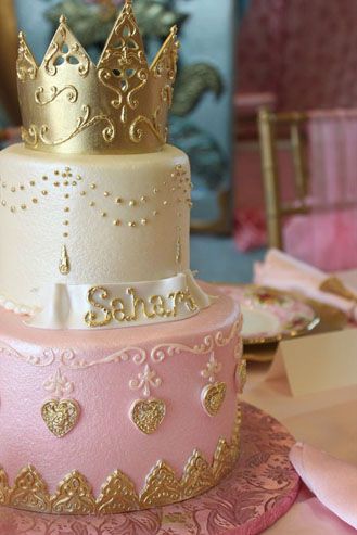 Carriage Cake, Princess Birthday Cake, Princess Tea Party, Tiered Cake, Princess Theme, Baby Shower Princess, Princess Castle, Princess Cake, Gold And Pink