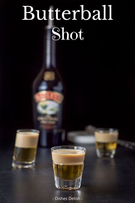 Butterball Shot in three glasses. Rum Candy, Party Shooters, Carmel Vodka, Shots Alcohol Recipes, Christmas Shots, Butter Beer, Butter Rum, Coffee With Alcohol, Liquor Shots