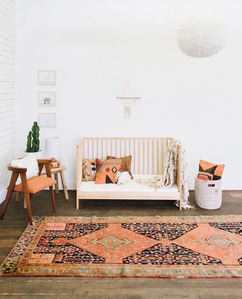 modern Moroccan nursery Indian Home Interior, Rug Nursery, Deco Boheme, M K, Kids Interior, Nursery Inspiration, Indian Home, Boho Nursery, Cheap Decor