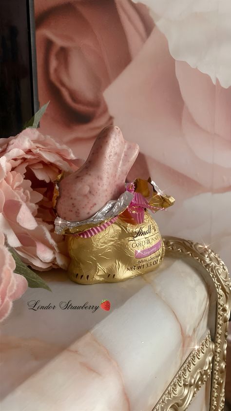 Food Cottagecore, Luxury Easter, Pretty Mess, Elegant Food, Easter Sweets, Easter Inspiration, Sweetie Pie, Jewelry Lookbook, Pretty Food