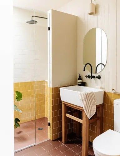 Тумба под раковину Combined Laundry And Bathroom, Mediterranean Bathrooms, Fun Bathrooms, Quirky Bathroom, 70s House, Art Cafe, Garage Remodel, Yellow Tile, Florida Style