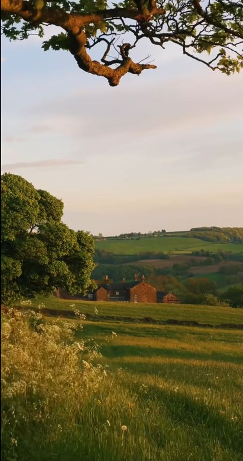 Country Side Aesthetic Wallpaper, Country Side Wallpaper, Farmland Aesthetic, Earth Quake, Farm Lifestyle, Outdoor Aesthetic, Beauty Places, Rural Life, Beach Landscape