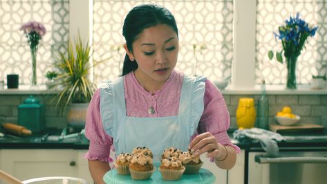 In 'P.S. I Still Love You,' Lara Jean Stress Bakes, Just Like The Rest Of Us Cherry Turnovers, Peter Kavinsky, Jean Peters, Chocolate Peanut Butter Cupcakes, Cooking Aesthetic, Peanut Butter Cupcakes, Movies For Boys, Lana Condor, Lara Jean