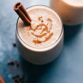 Pumpkin Protein Shake, Chai Smoothie, Iced Coffee Recipes, Best Iced Coffee, Pumpkin Smoothie, Cookie Dough Ice Cream, Smoothie Packs, Cinnamon Cookies, Vanilla Chai