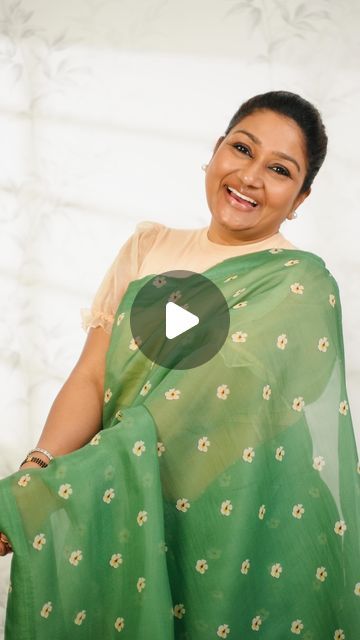 How To Wear Organza Saree, Organza Saree Draping, Sari Draping Styles, Dolly Jain, Saree Drape, Saree Draping Styles, Organza Sarees, Organza Saree, Many People