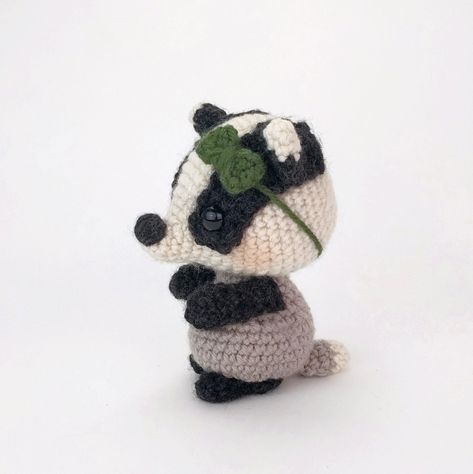 Blossom the Badger amigurumi pattern - Amigurumipatterns.net Badger Amigurumi, Crochet Flamingo, Halloween Witch Dolls, Harry Potter Crochet, Knitted Toys Free Patterns, Crochet Mouse, Crochet Shop, Flamingo Pattern, Animal Patterns