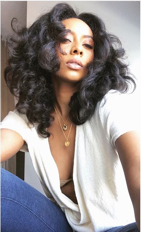 Keri Hilson’s blowout curls Blowout Curls, Natural Hair Blowout, Keri Hilson, Short Bob Hairstyles, Hairstyles Haircuts, The Wind, Bob Hairstyles, Hair Goals, Hair Trends