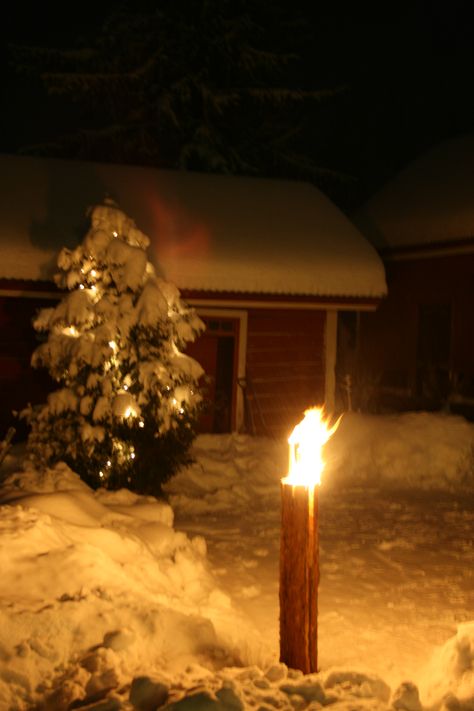 Finnish log candle, "jätkänkynttilä" Finnish Aesthetic, Travel Finland, Finnish Christmas, Midnight Summer, Log Candles, Nordic Countries, Nordic Christmas, Warm Christmas, Christmas Mood