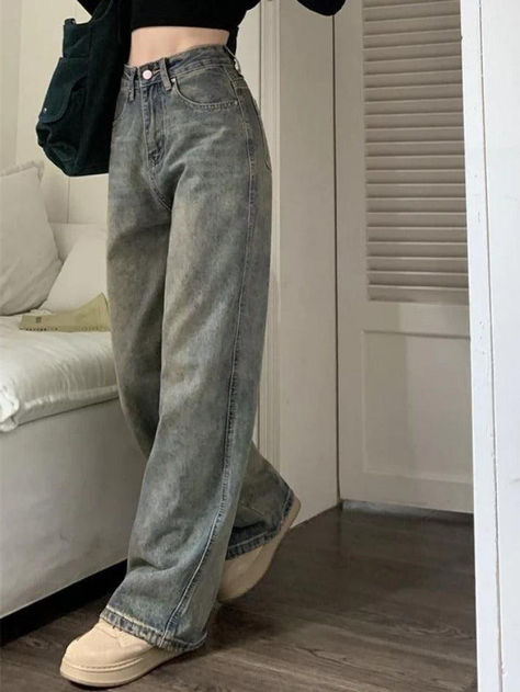 ⚡Buy 2024 Washed Distressed High Rise Boyfriend Jeans Blue XL under $46.00 in Jeans at AnotherChill.com Online. Style: Casual/Street/Vintage/Preppy/Punk/Hip Pop. Fabric Content: Cotton Blend. Fit Type: Loose Fit. Vintage Design: The jeans feature a washed and distressed design that exudes a classic and vintage vibe, perfect for those who love retro fashion.. High Rise: The high rise design not only offers a trendy look but also helps to modify your body proportion, providing a flattering fit.. C Different Jeans Name, Straight Jeans Aesthetic, Distressed Denim Outfit, Preppy Punk, Jeans Online Store, High Rise Boyfriend Jeans, Vintage Wash Jeans, Boyfriend Pants, Retro Jeans