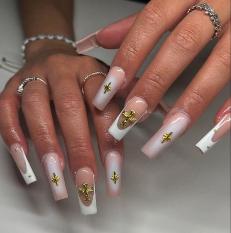 White And Gold French Tip Nails Square, Gold Chrome Heart Nails, French Tip With Gold Charms, Gold Nail Charms, White Chrome Heart Nails, Gold Charms Nails, Gold Chrome Hearts, White And Gold Chrome Nails, Aura Nails White