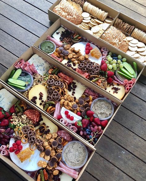 Individual Grazing Boxes, Grazing Box Ideas, Platter Boxes, Box Ideas For Kids, Grazing Boxes, Graze Box, Appetizers For Kids, Charcuterie Inspiration, Charcuterie Platter