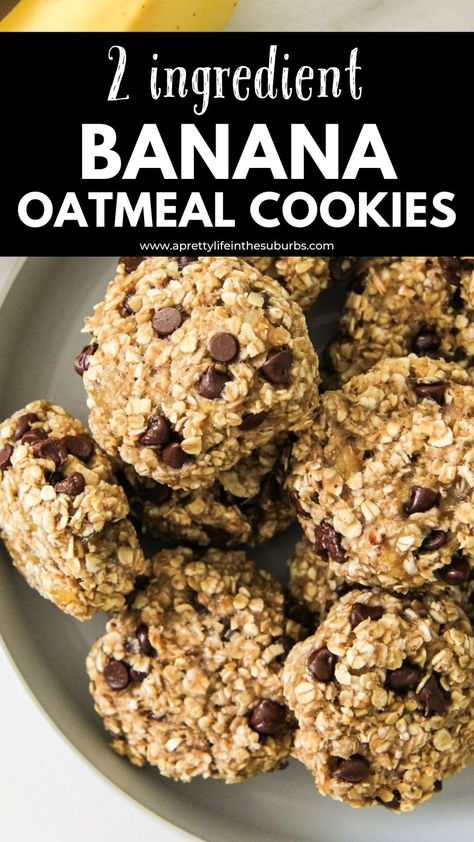 This 2 Ingredient Healthy Banana Oatmeal Cookies Recipe is SO simple and delicious. These cookies are perfect for breakfast or as a quick snack. And a great way to use up ripe bananas. Chicken Enchalada, Healthy Banana Oatmeal Cookies, Use Up Ripe Bananas, Cheesey Chicken, Banana Oatmeal Cookies Healthy, Healthy Banana Oatmeal, Banana Oatmeal Cookies, Pretty Life, Healthy Banana