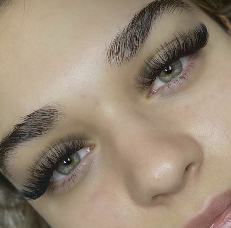 Hybrid Lash Extensions Long, Straight Lash Extensions, Medium Volume Lash Extensions, Hybrids Lash Extensions, Winged Eyelash Extensions, Full Hybrid Lash Extensions, Lash Extensions Styles Volume, Volume Hybrid Lash Extensions, Hybrid Lash Extensions Wispy