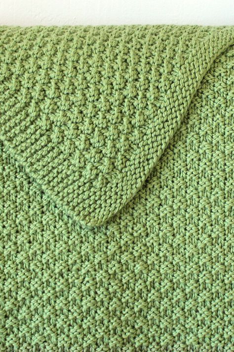 Free Baby Blanket Knitted Patterns, Knit A Throw Blanket, Basic Knit Blanket, Seed Stitch Blanket Knitting Pattern, Easy Throw Blanket Knitting Patterns Free, Knitting Lap Blankets, Reversible Knitted Blanket Patterns, Free Knitting Patterns Baby Blankets, Moss Stitch Knitting Pattern