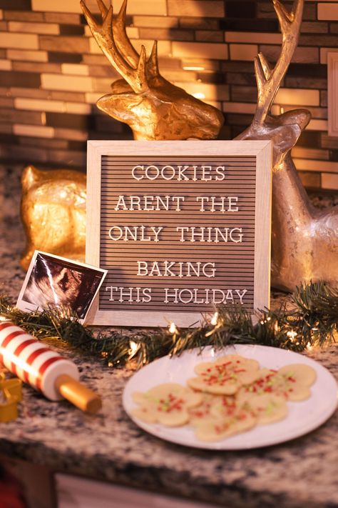 Pregnancy Announcement Ideas Christmas, Christmas Time Baby Announcements, Christmas Cookie Pregnancy Announcement, Christmas Pregnancy Announcement Baby 2, Christmas Themed Pregnancy Announcement, Christmas Theme Pregnancy Announcement, Creative Baby Announcements, Christmas Baby Announcement, Baby Due