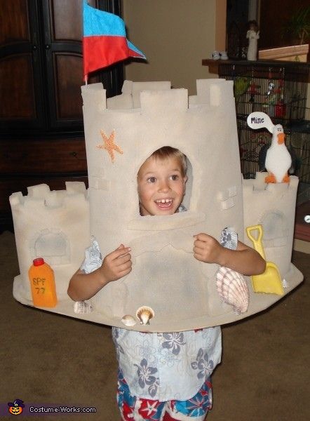 Sandcastle - Halloween Costume Contest Easy Homemade Costumes, Homemade Costume Ideas, Halloween Costumes Kids Homemade, Beach Costume, Great Costume Ideas, Homemade Costume, Homemade Halloween Costumes, Diy Halloween Costume, Homemade Costumes