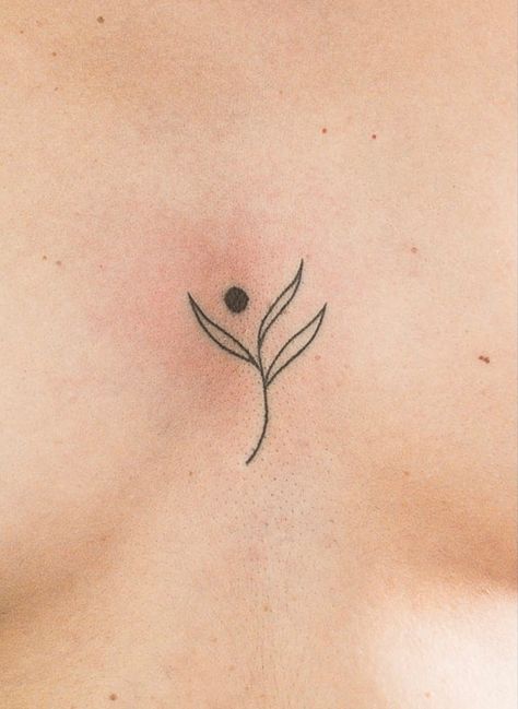 Aphrodite Tattoo Simple, Gingko Leaves Tattoo, Ammonite Tattoo, Tattoo Leaf, Aphrodite Tattoo, Motherhood Tattoos, Leaves Tattoo, Petit Tattoo, Skin Drawing