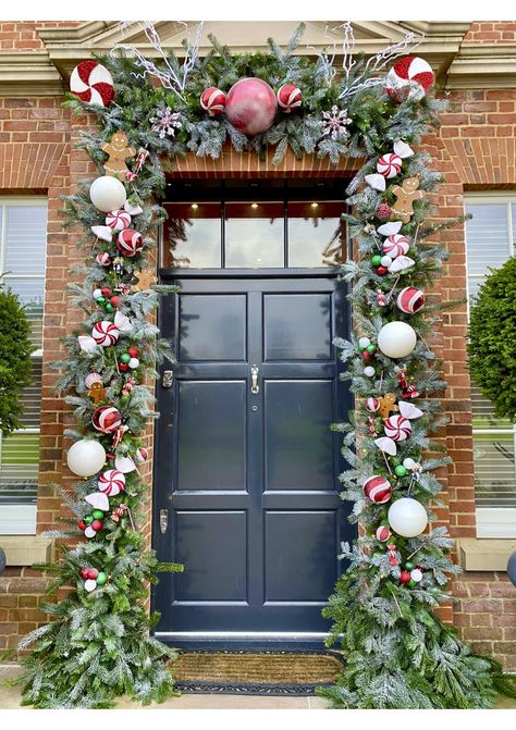 Private Clients wanted it simple yet festive for thsi beautiful home front. Went for a Little tradtional Nutcracker theme and colour. Designa nd Installed - My Creations The Nutcracker Themed Christmas, Nutcracker Themed Christmas, The Nutcracker, Beautiful Home, Nutcracker, Beautiful Homes, Festival, Christmas