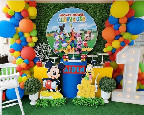 Mickey Mouse Clubhouse Balloon Arch, Mickey Mouse Clubhouse Birthday Party Decorations, Bday Party Decorations, Mickey Mouse Birthday Decorations, Mickey First Birthday, Mickey 1st Birthdays, Mickey Mouse Bday, Mickey Clubhouse, Mickey Mouse Themed Birthday Party