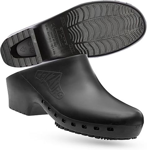 Amazon.com | CALZURO Classic Work Clogs Without Holes - Unisex Work Clogs for Women and Men - Non Slip Shoes - Autoclavable Rubber Kitchen Shoes and Nursing Clogs | Mules & Clogs Calzuro Clogs, Shoes For Work Women, Stylish Boots For Women, Nurse Clogs, Kitchen Shoes, Non Slip Shoes, Chef Shoes, Clogs For Women, Nursing Clogs