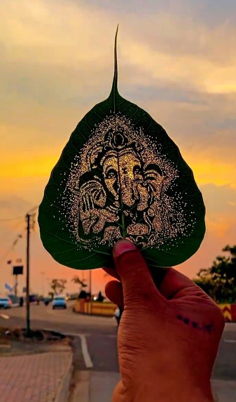 Bappa Wallpaper Aesthetic, Bappa Aesthetic, Dare Games For Friends, Bappa Photo, Ganpati Songs, Jay Hanuman, Ganesh Chaturthi Decoration, Ganpati Bappa Photo, Dhoni Photos