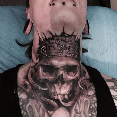 Bold skull tattoo by Neon Judas #NeonJudas #DavidRinklin #blackandgrey #realistic #realism #macabre #horror #skull Skull With Crown, Amazing 3d Tattoos, Hyper Realistic Tattoo, Evil Tattoo, Throat Tattoo, Crown Tattoo Design, Core Core, Rare Historical Photos, Cool Chest Tattoos