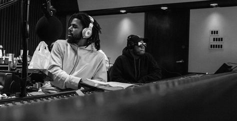 J.cole Wallpaper, Music Studio Room, Bryson Tiller, Rap Wallpaper, Cover Wallpaper, Mac Wallpaper, Book Wallpaper, Middle Child, Macbook Wallpaper