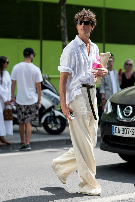 STREETSTYLEVGENIO: After AMI | Paris Fashion Week Paris Mode, Androgynous Fashion, Ami Paris, Stylish Mens Outfits, Men Street, Men Fashion Casual Outfits, Streetwear Men Outfits, Summer Outfits Men, 가을 패션