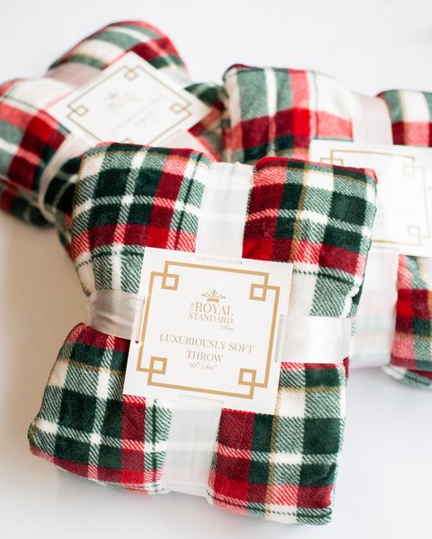 Have a cute and cozy Christmas with our new Mansfield Plaid Throw ❤️ Tap to shop or visit your local store! Xmas Gift Guide, Blankets For Winter, Christmas Throw Blanket, Preppy Christmas, Cute Blankets, Christmas Throws, Christmas Decorations Bedroom, Christmas Room Decor, Winter Blankets