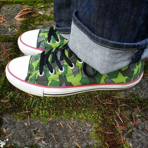 ✨ Chucks Of The Day 👟✨⠀ ⠀ Gorillaz camo. This fab artwork was designed by the band Gorillaz as a collection. ⠀ ⠀ These shoes marched me out of bed and into a breakfast spot for some delish waffles with strawberries. More coffee please!⠀ ⠀ #conversedaily #chucks4life #gorillazcamo Gorillaz Shoes, Gorillaz Converse, Waffles With Strawberries, Thrift Ideas, 11th Grade, Gorillaz, The Band, Chucks Converse, Converse Shoes