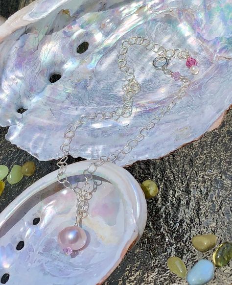 Pink Pearl and Swarovski Crystal Accent Anklet Swarovski | Etsy Pink Anklet, Ocean Pool, Anklet Silver, Crystal Anklet, Summer Anklets, Pearl Anklet, Black Pearl Necklace, Silver Anklet, Beach Anklets