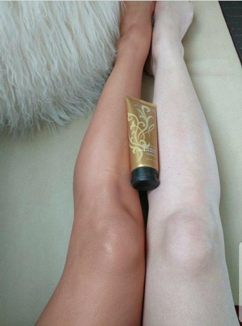 Diy Self Tanner, Tan Before And After, Strech Marks, Self Tanning Tips, Tanning Skin Care, Instant Tan, Self Tanning Lotions, Tanning Cream, Tanning Tips