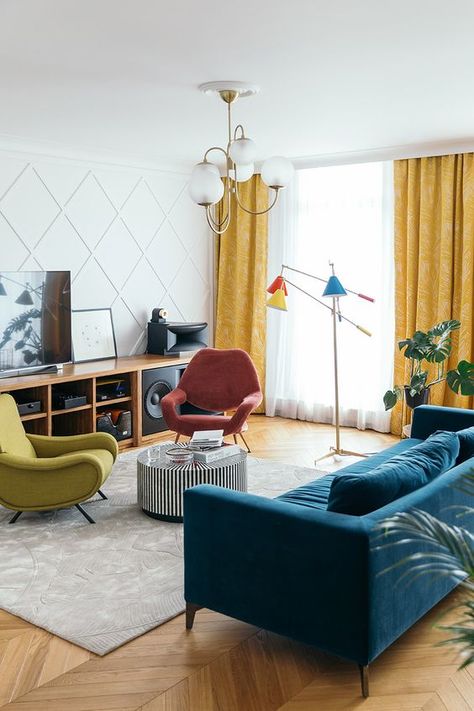 Apartment Colorful, Colorful Apartment, Miami Style, Mid Century Living Room, Mid Century Modern Living, Colourful Living Room, Mid Century Modern Living Room, Room Apartment, Living Room Ceiling