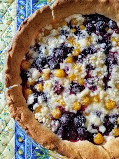 Ground Cherry Pie, Cherry Blueberry Pie, Ground Cherry Recipes, Best Potluck Dishes, Cherry Coffee Cake, Ground Cherries, Gooseberry Recipes, Fresh Blueberry Pie, Cherry Recipes Dessert